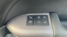 Land Rover Range Rover Sport 2.0 P400e HSE 5dr Auto Estate